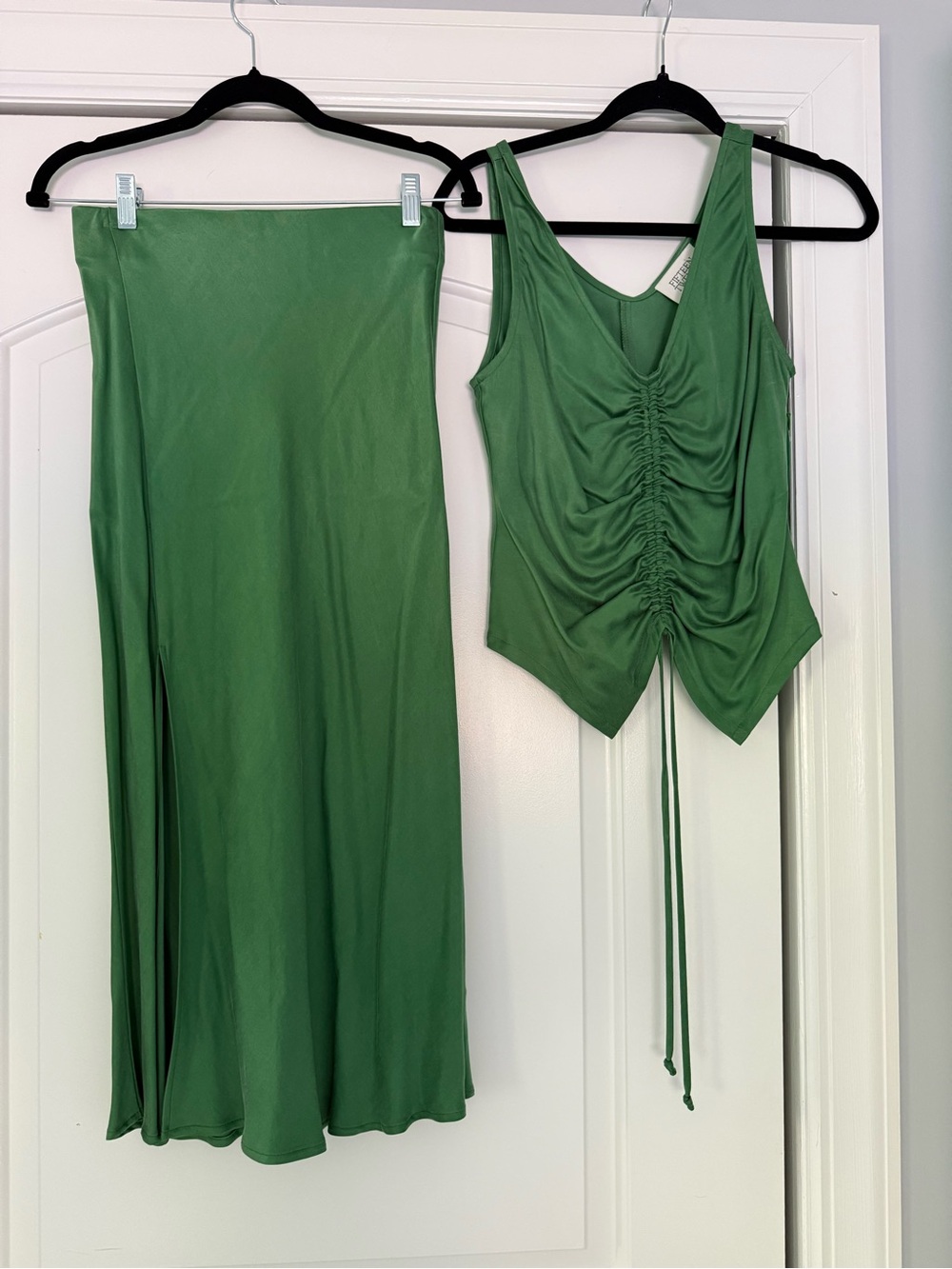 Fifteen -Twenty Green Ruched Tank Top & Skirt Set - Women's Two-Piece